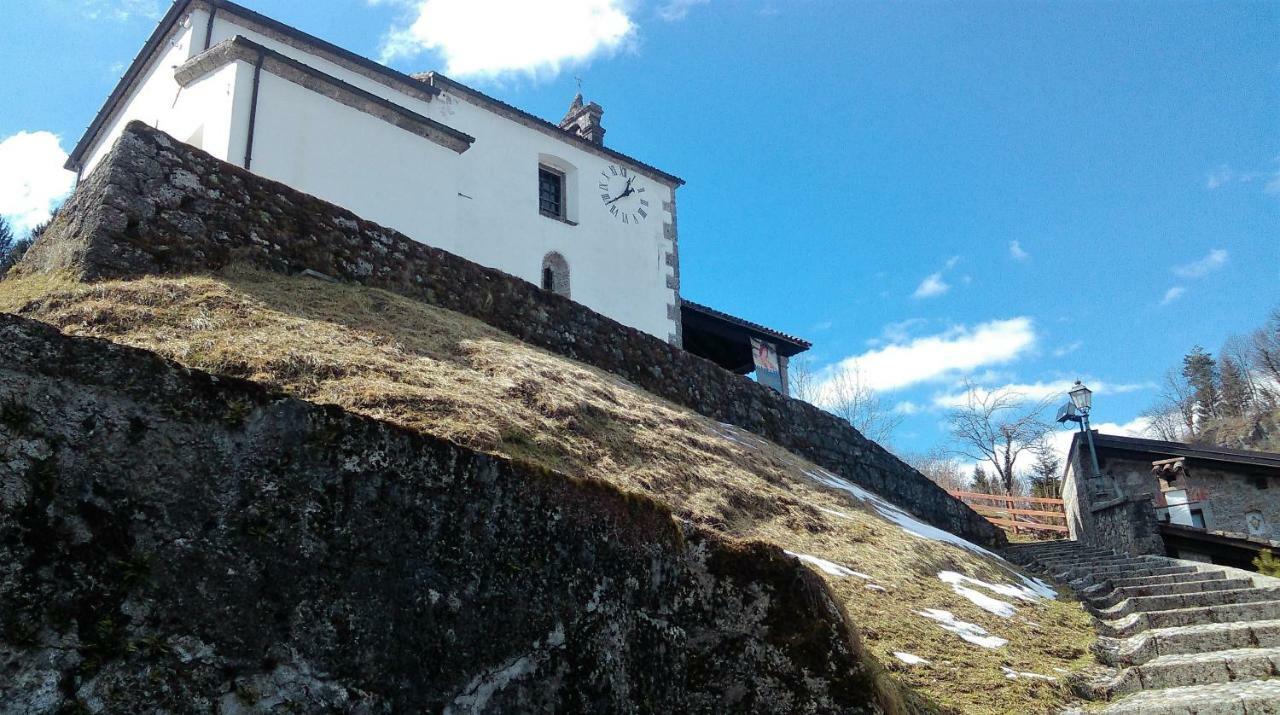Sot La Cleva Hotel Socchieve Bagian luar foto